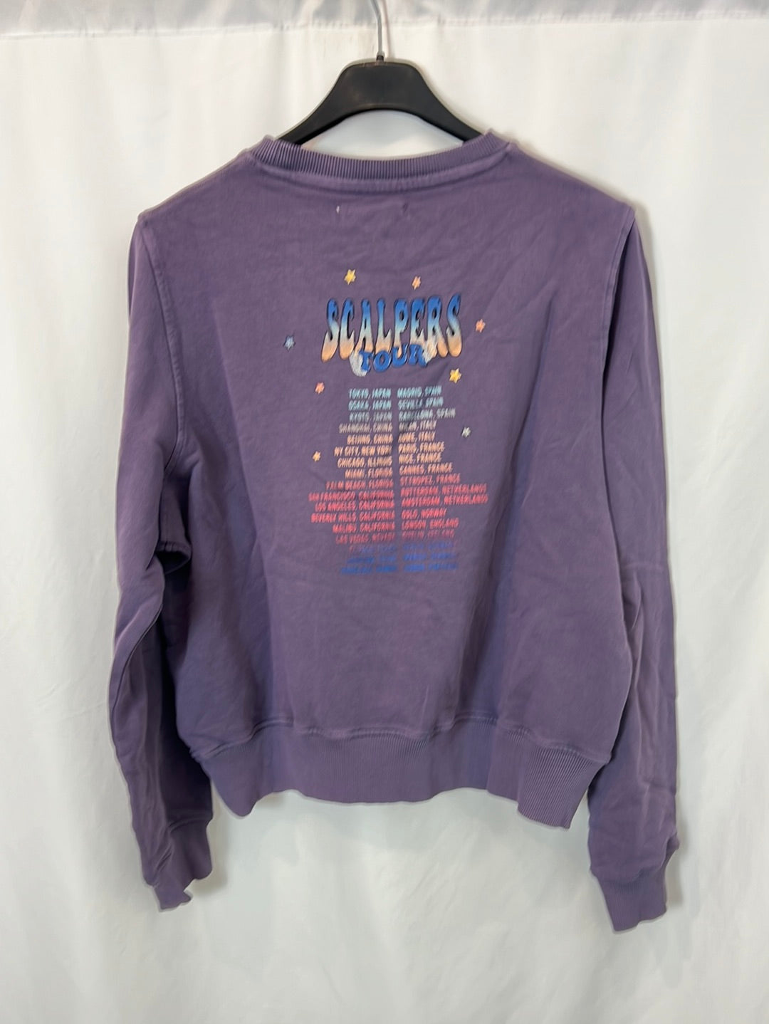 SCALPERS. Sudadera morada estampada T.m