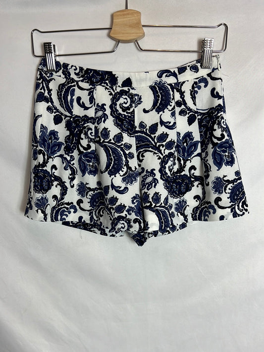 FOREVER21. Pantalón corto estampado T.xs