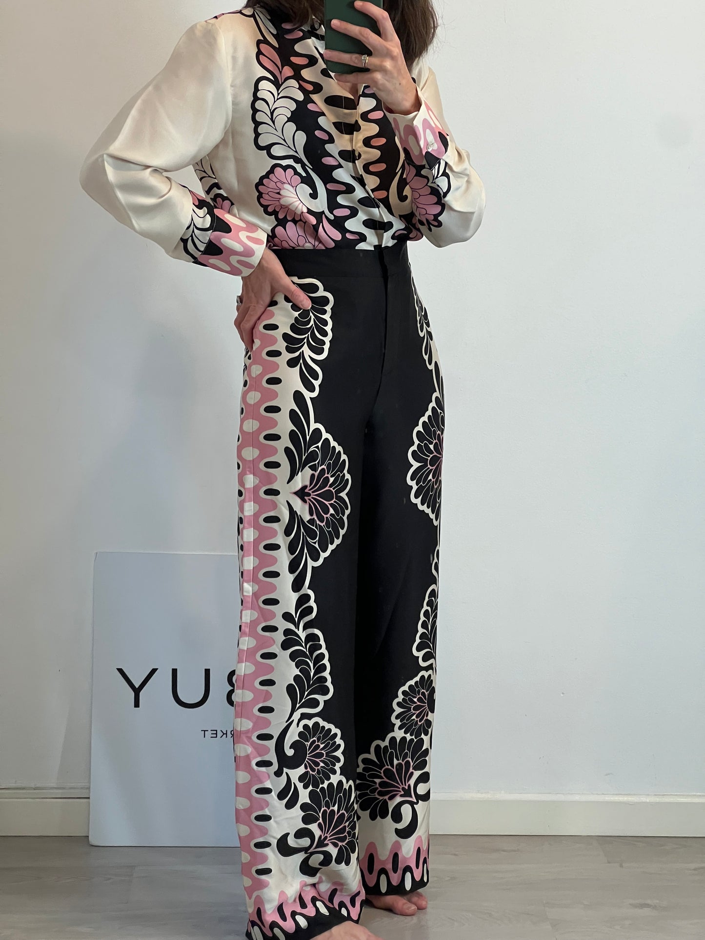 ZARA. Conjunto estampado flores T.xs