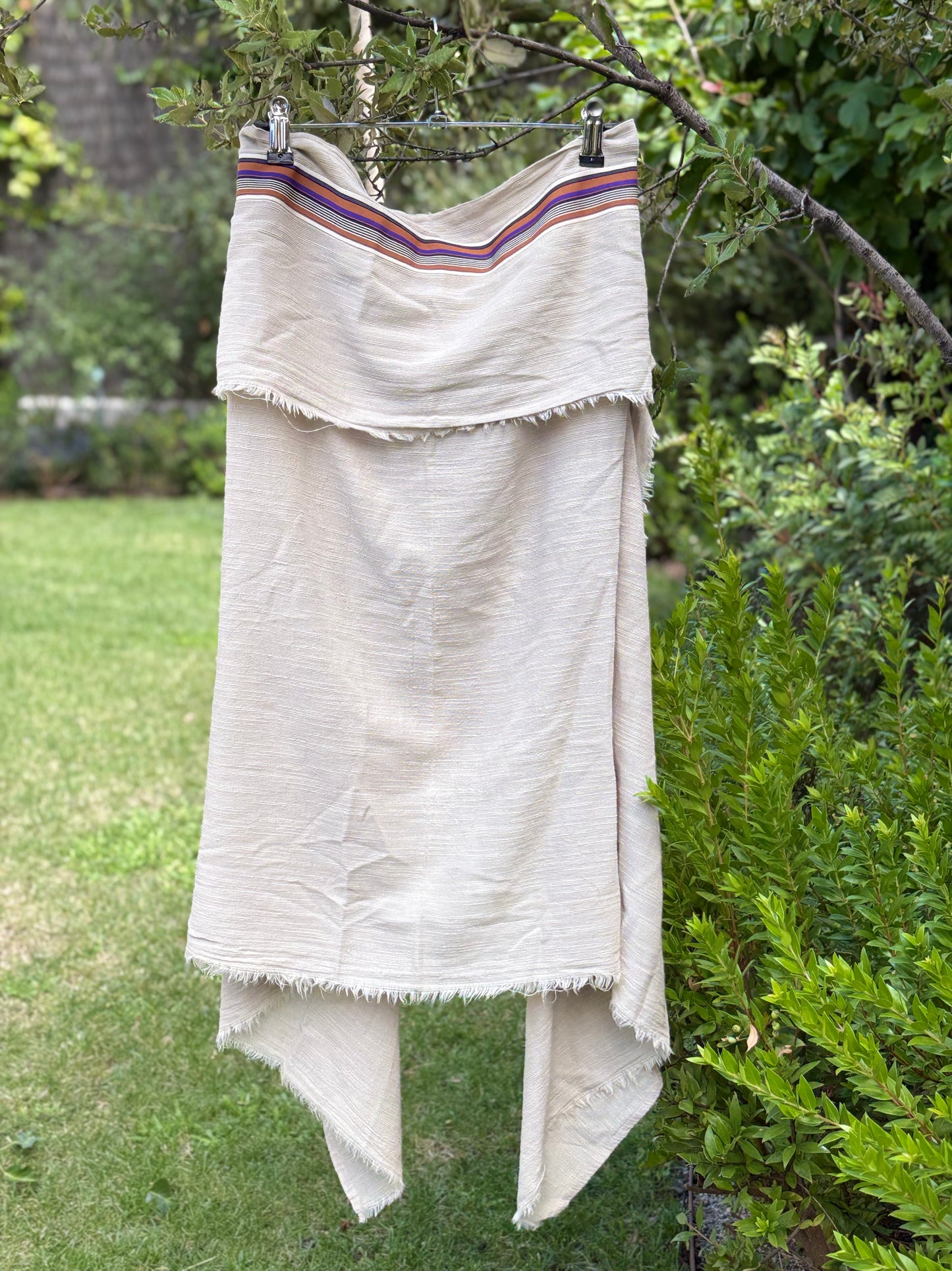 OTRAS. Falda pareo beige detalle cinturón. TU (S/M)