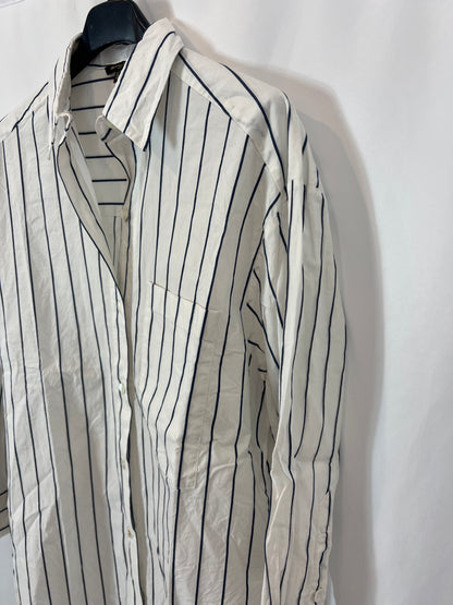MASSIMO DUTTI. Camisa blanca rayas azules. T S