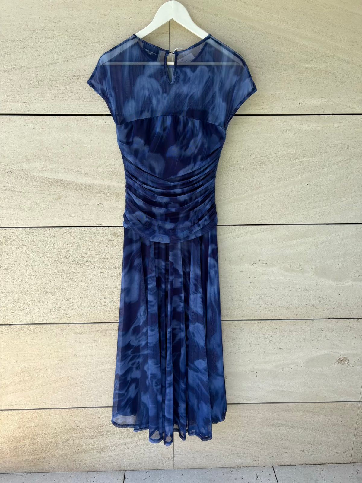 JUAN AVELLANEDA x SEEIOU. Vestido largo tul elástico azules