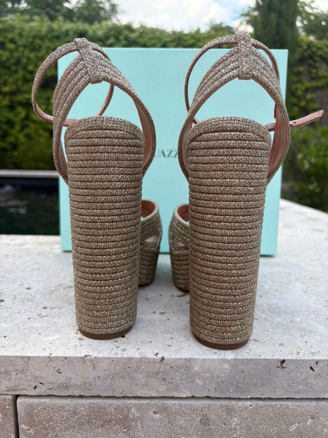 AQUAZZURA. Sandalia  Sundance textura brillo. T 40.5