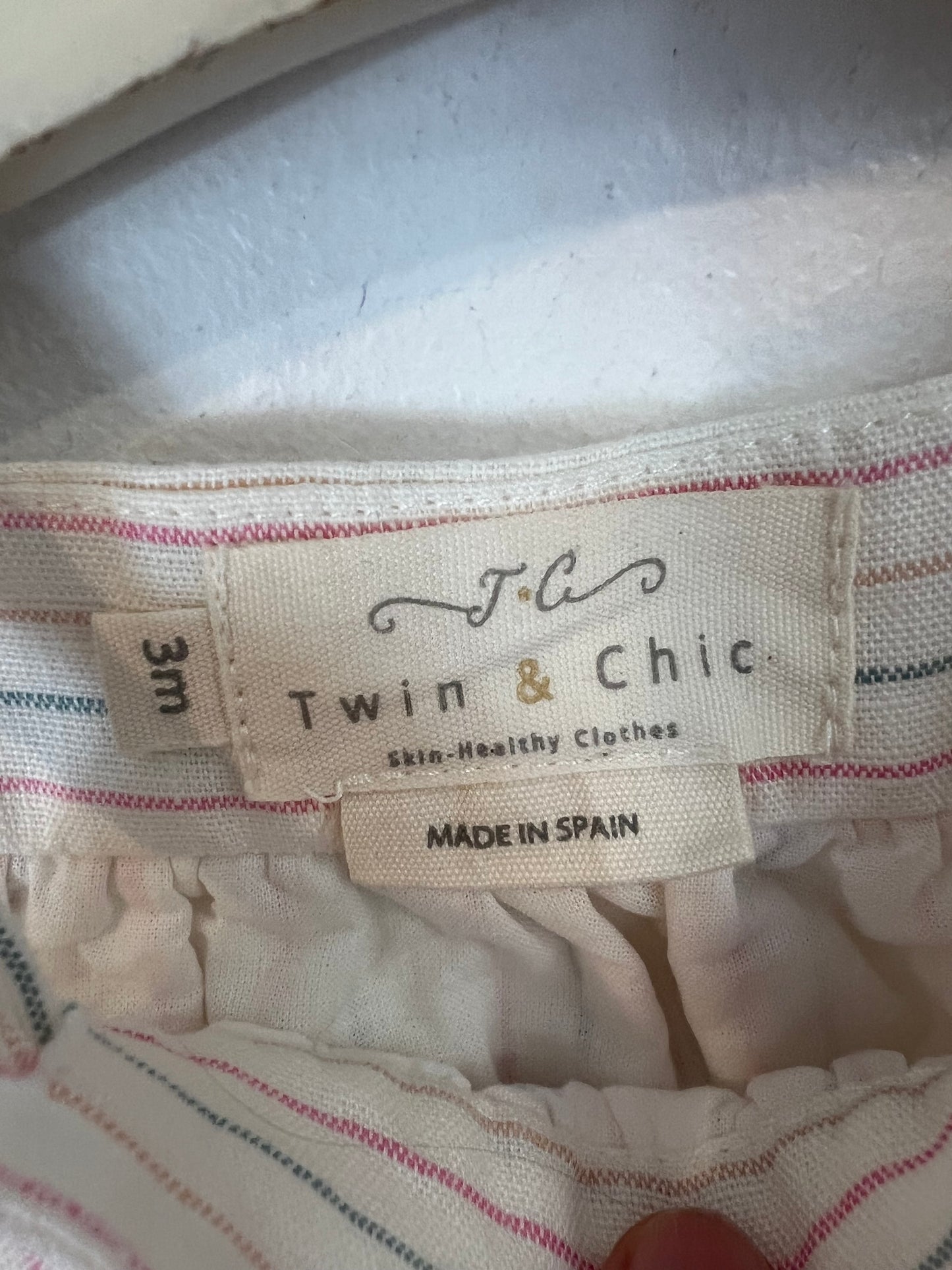 TWIN&CHIC. Ranita blanca rayas T.3 meses