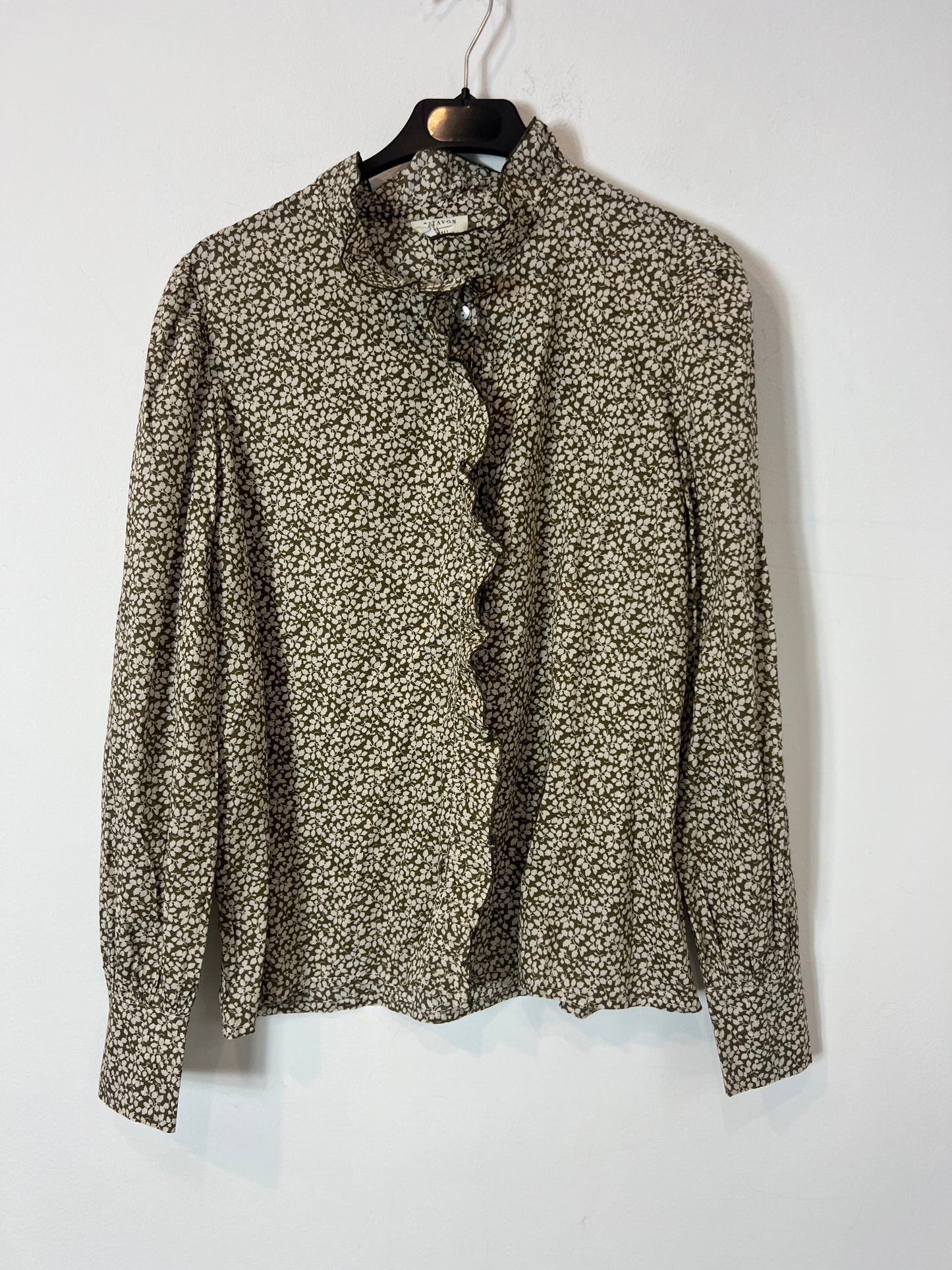 RITAVON. Green floral blouse Ts