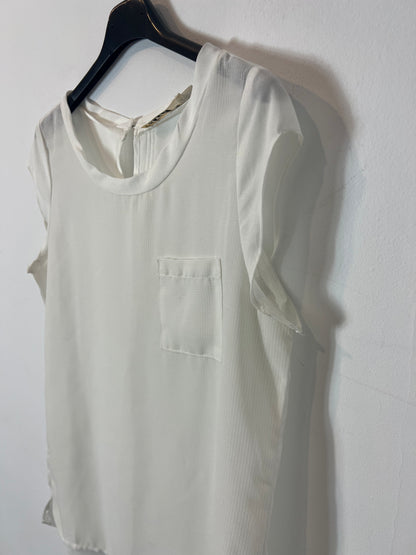 OTRAS. Top blanco fluido. T 38