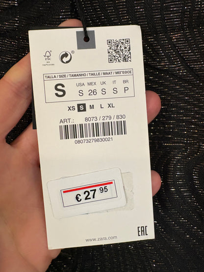 ZARA. Pantalón corto hilos dorados