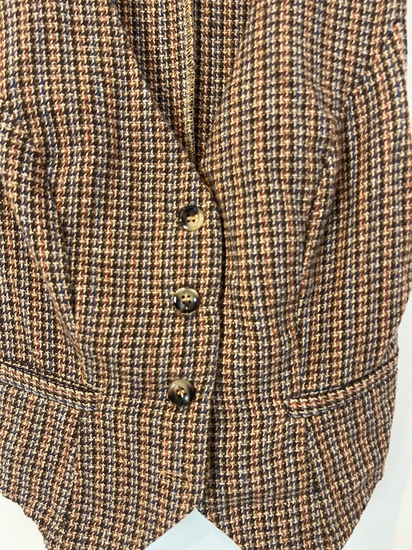 OTRAS. Chaleco pata de gallo