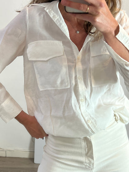 ZARA. White textured blouse with pockets. TM