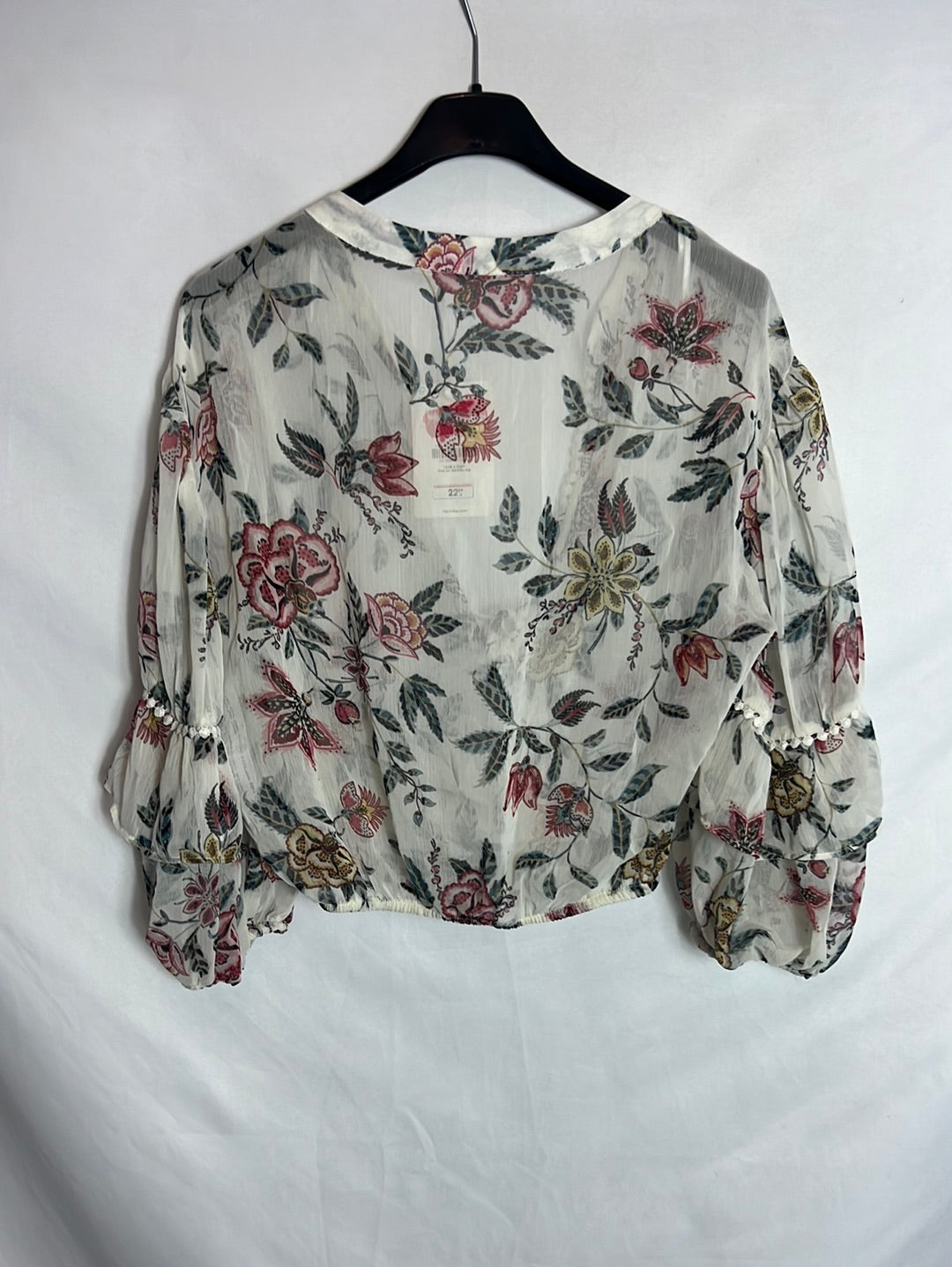 BERSHKA. Blusa semitransparente  flores. T S
