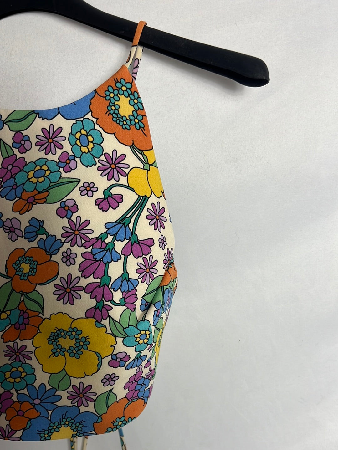 ZARA. Crop top flores. T M