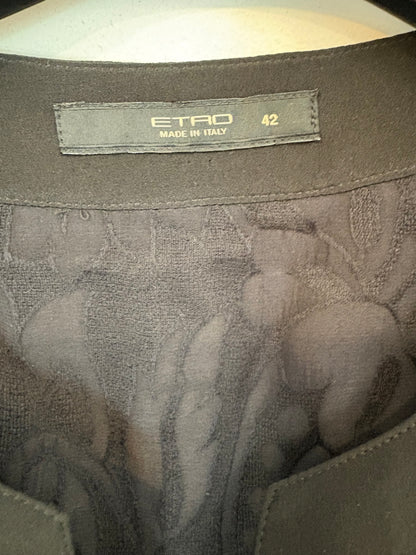 ETRO. Blusa negra con seda. T 42 (38)