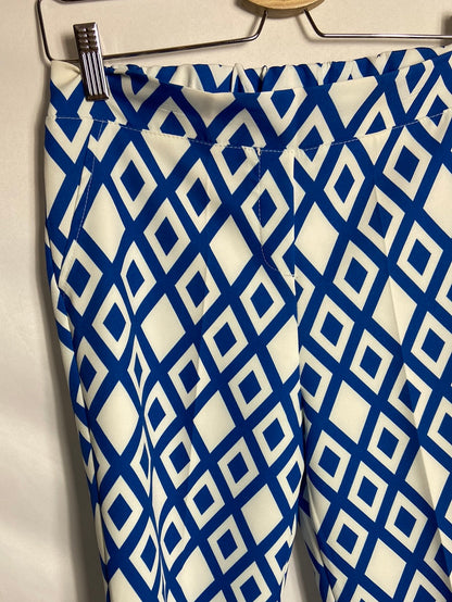 FALCATA. Blue trousers with a diamond print, size 40.