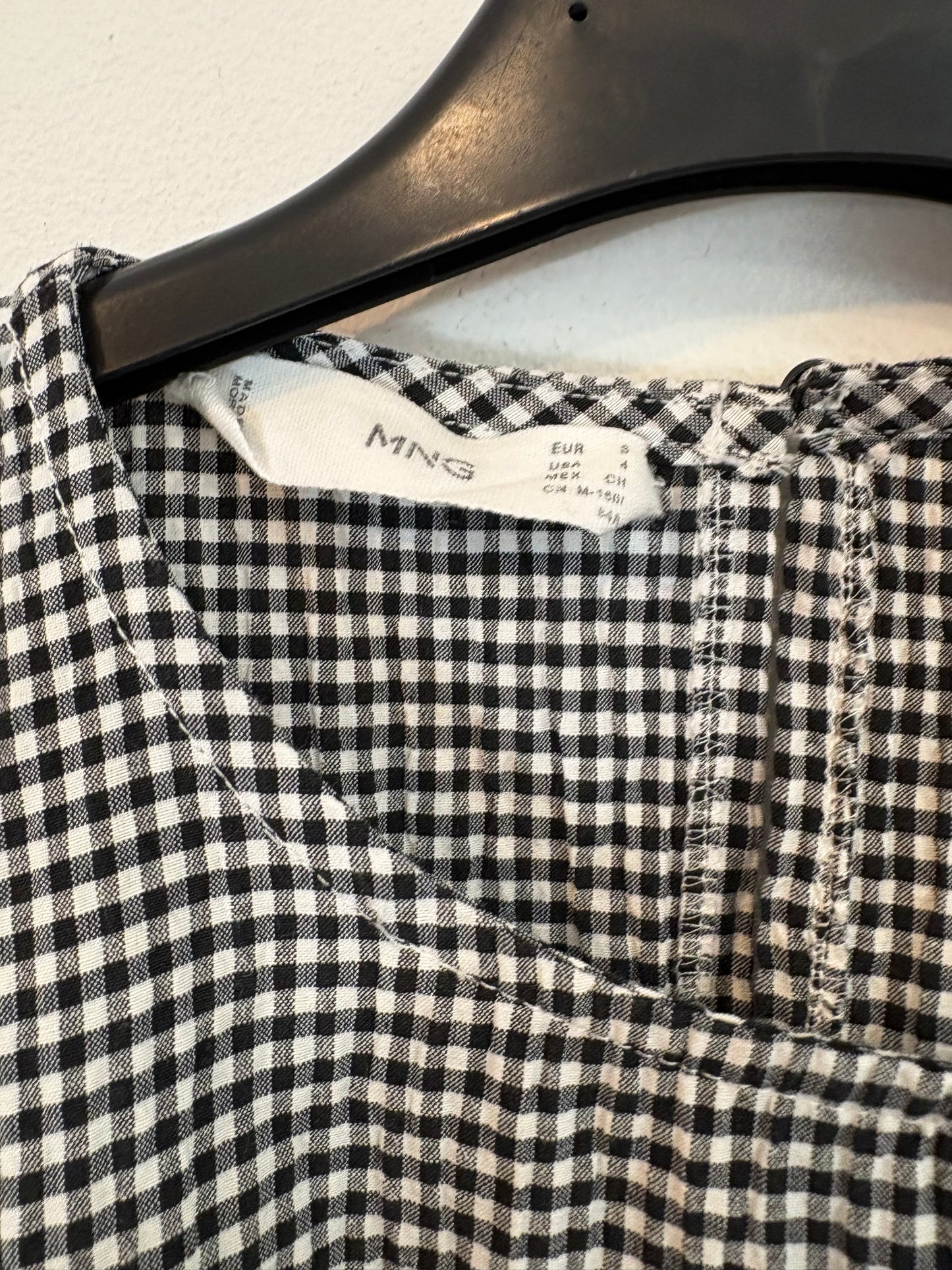 ZARA. Mustard textured back top. TS