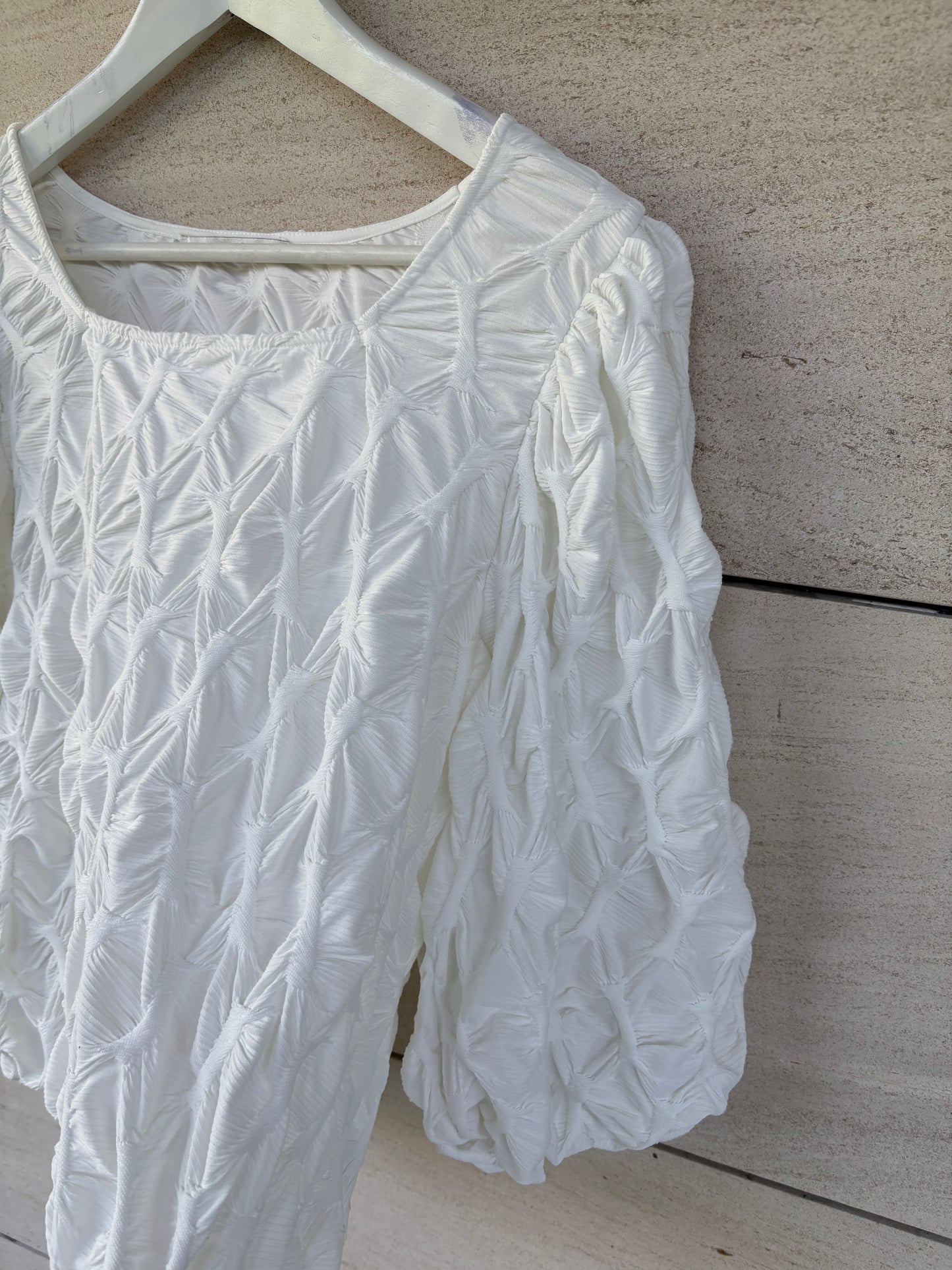 UTERQÚE. Top blanco con textura. T L