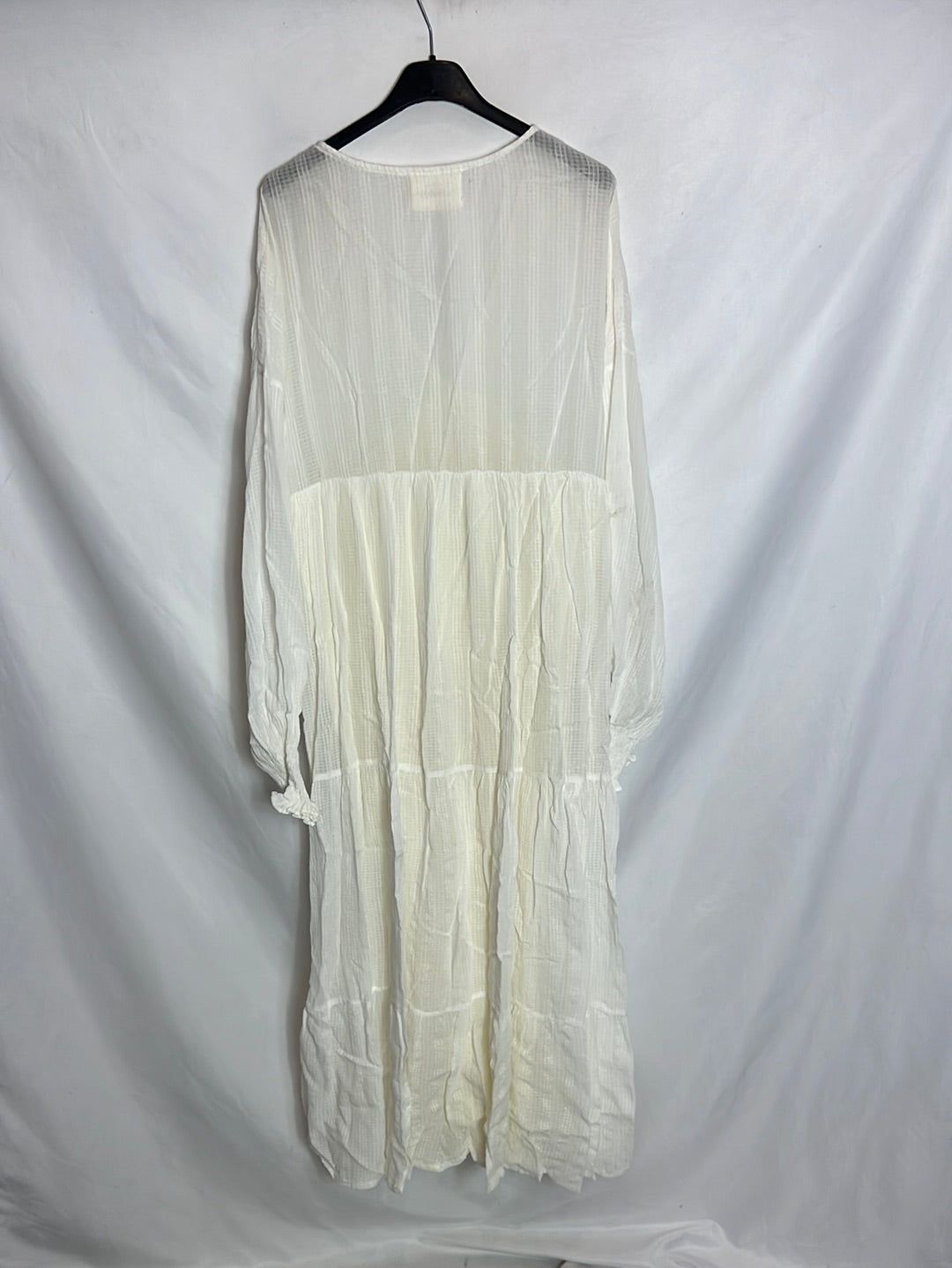 D'SANDRINE. Off-white textured midi dress. TS/M