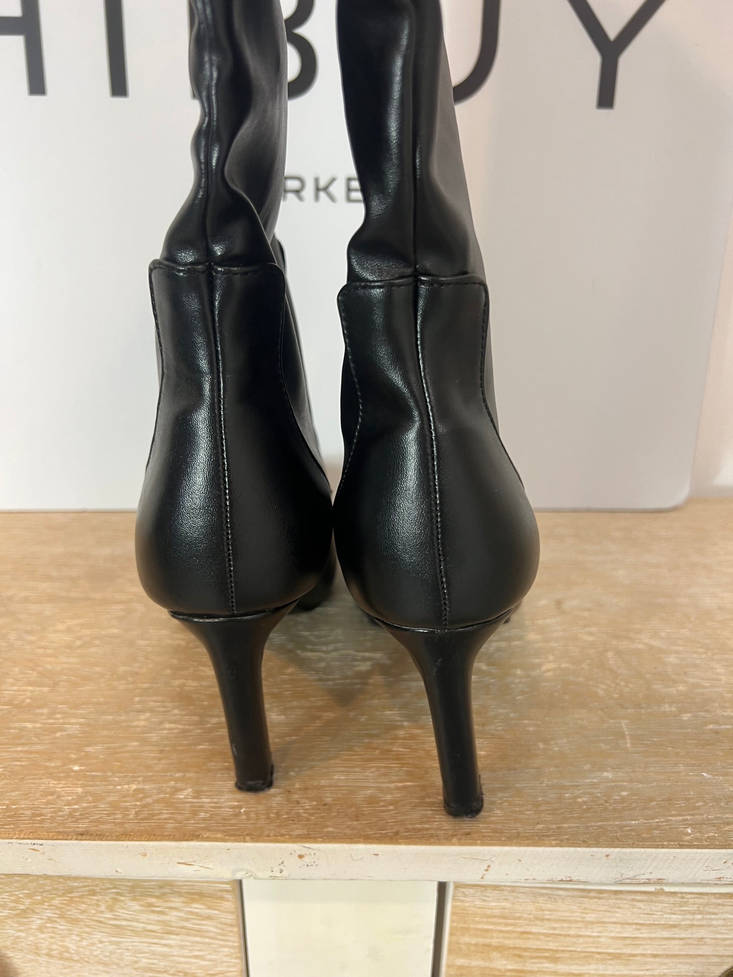 OTRAS. Botas negras efecto piel T.38