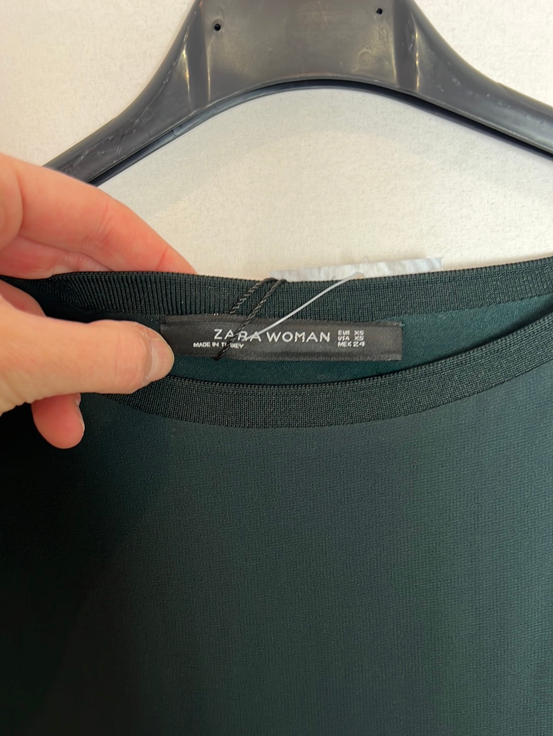 ZARA. Flowy green top. Size XS