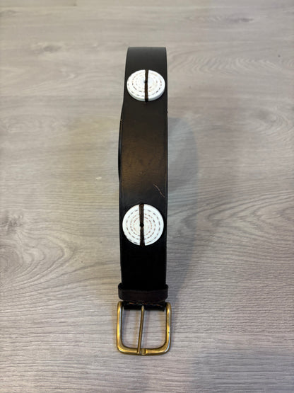 OTRAS. Cinturón piel detalles