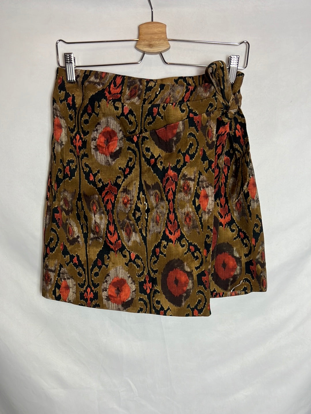 MANGO. Falda corta estampada T.m