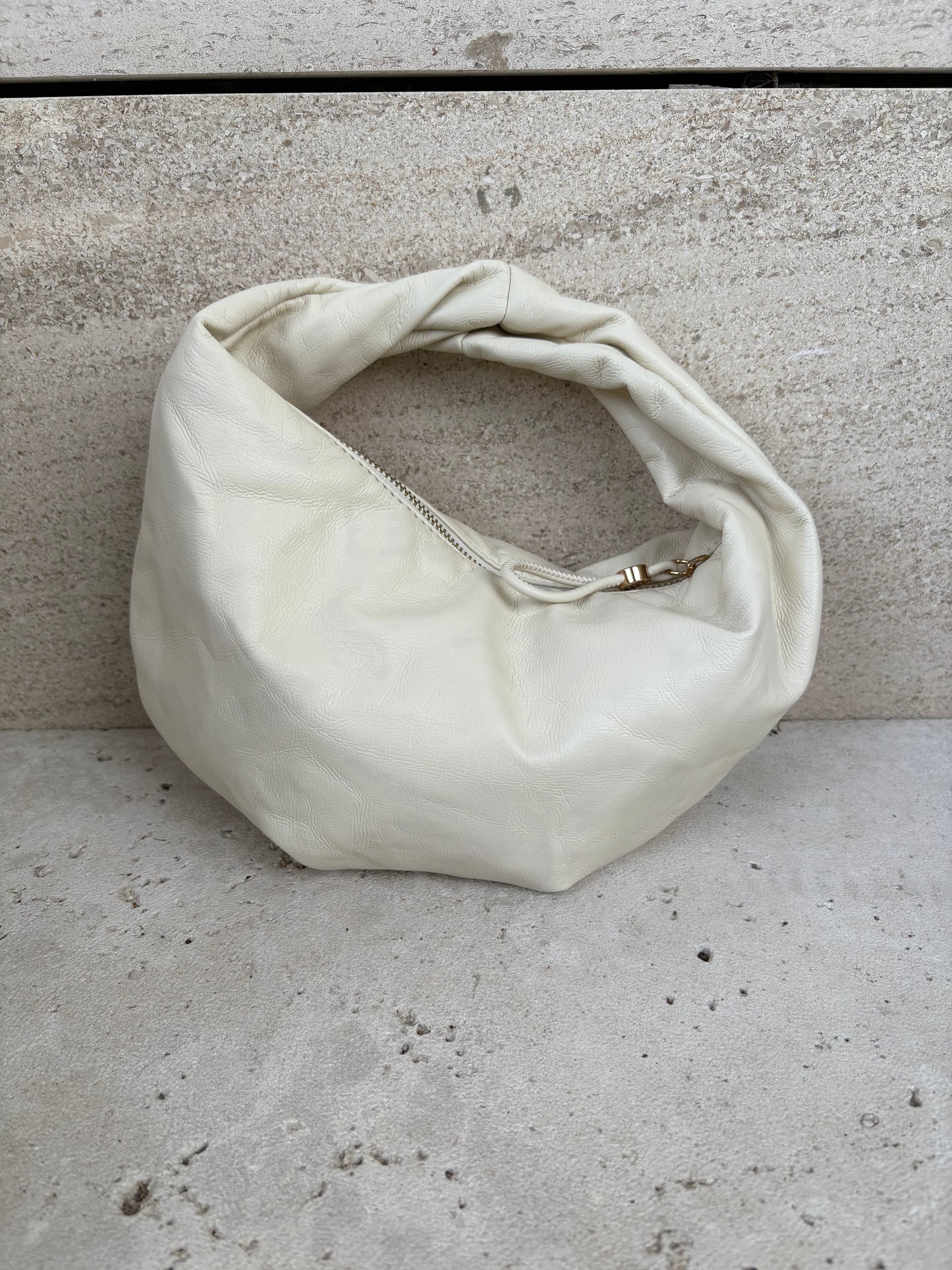 PARFOIS. Bolso beige mini