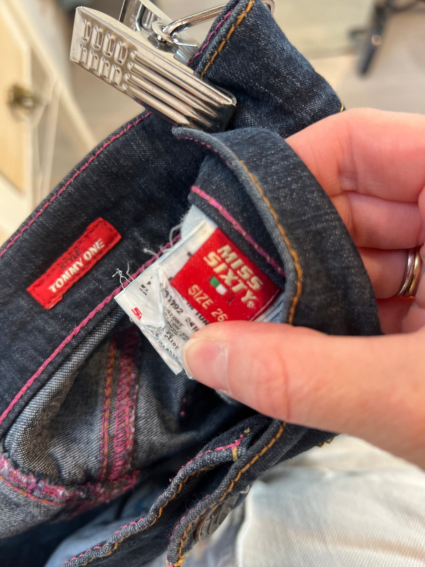 MISS SIXTY. Pantalón denim campana T.2(36)