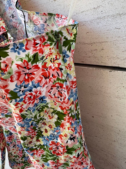 ZARA. Blusa estampado floral asimétrica