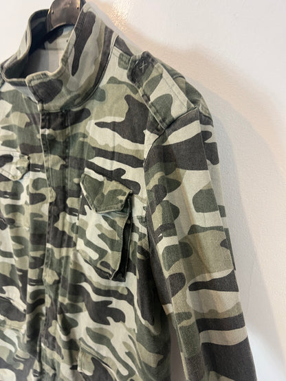 ANINE BING. Chaqueta camuflaje bolsillos. T M