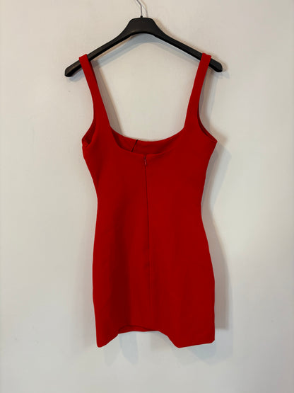 ZARA. Vestido corto rojo  entallado. T S