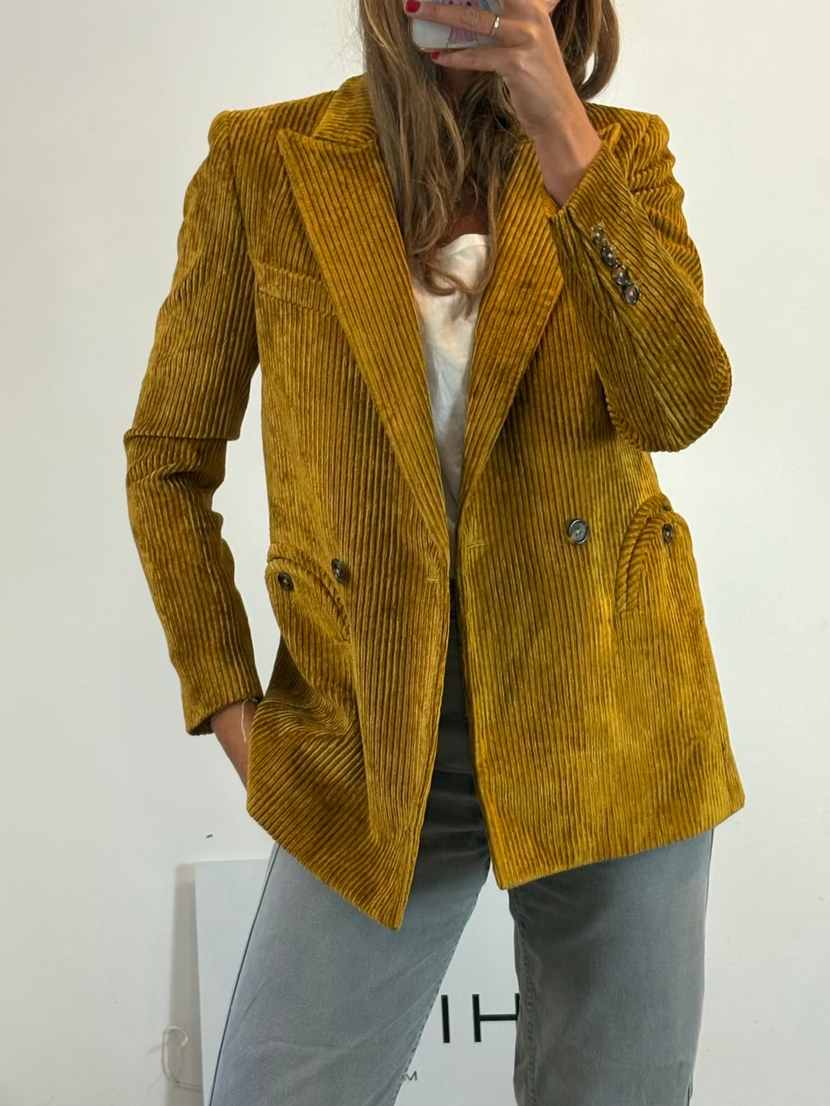 BLAZÉ MILANO. Modelo Everyday blazer pana camel