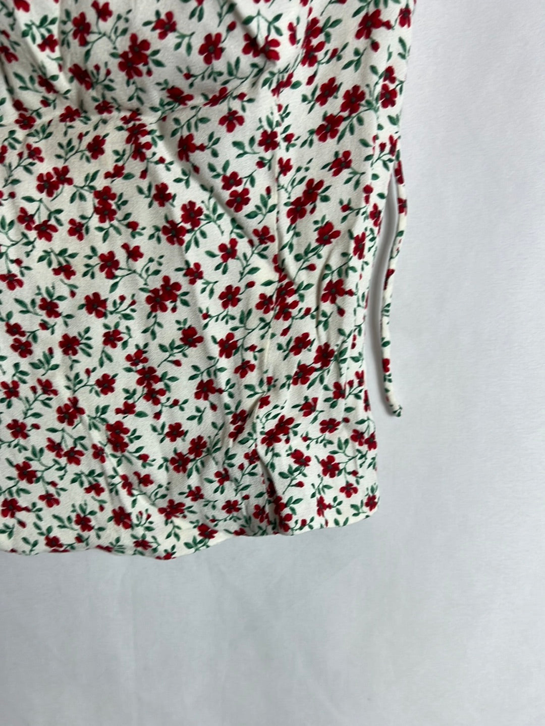 REFORMATION. White mini flower top. T 0 (XS)