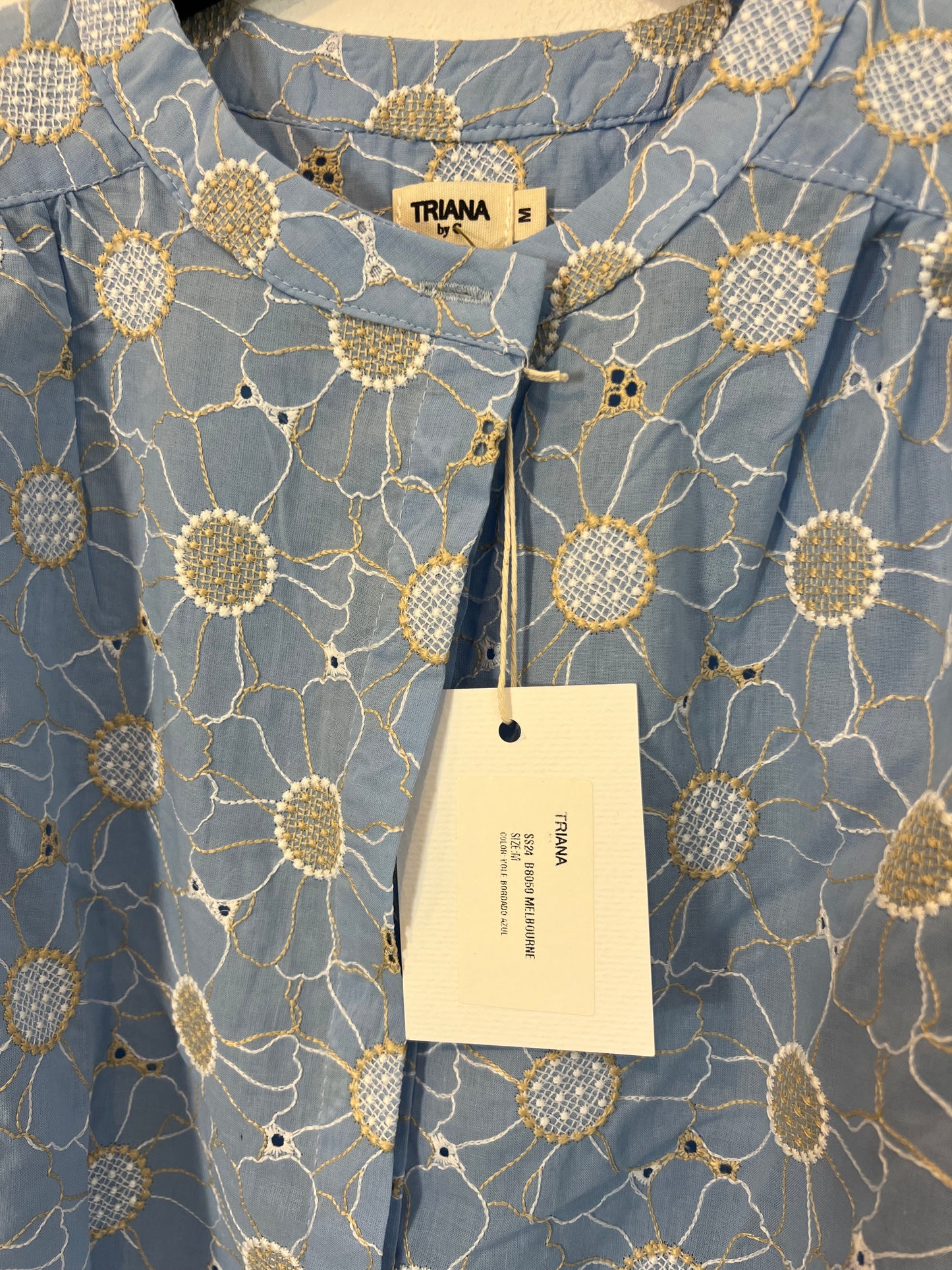 TRIANA BY C. Blusa azul bordada flores T.m