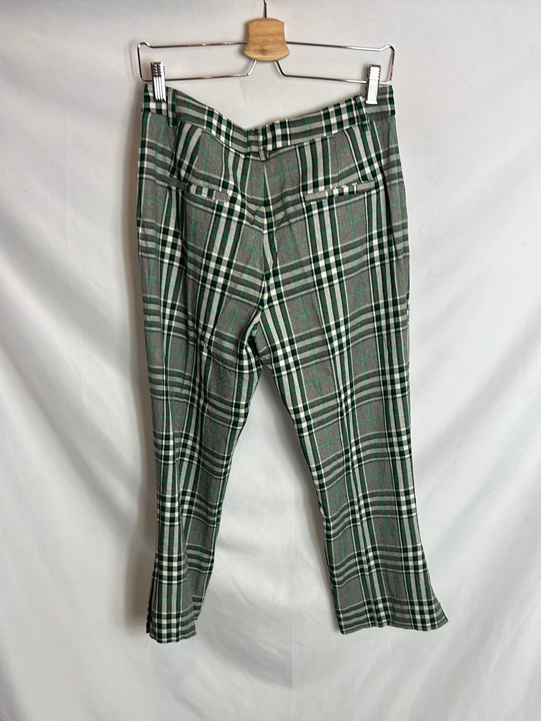 SFERA. Cropped plaid pleated trousers. Size 40
