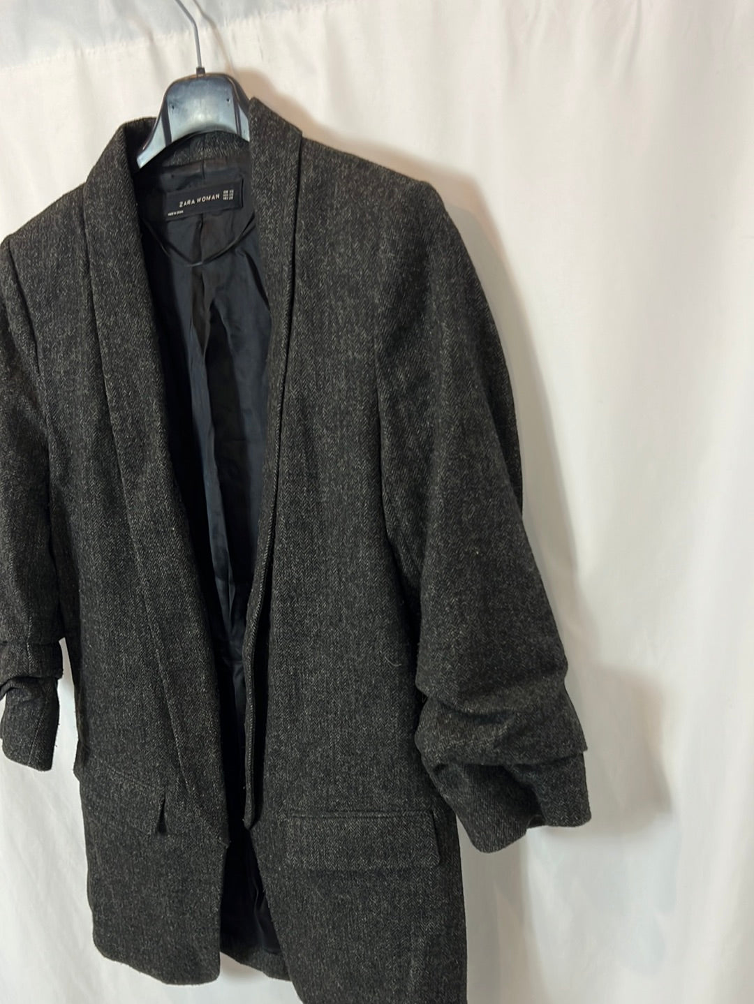 ZARA. Blazer gris jaspeada T.xs