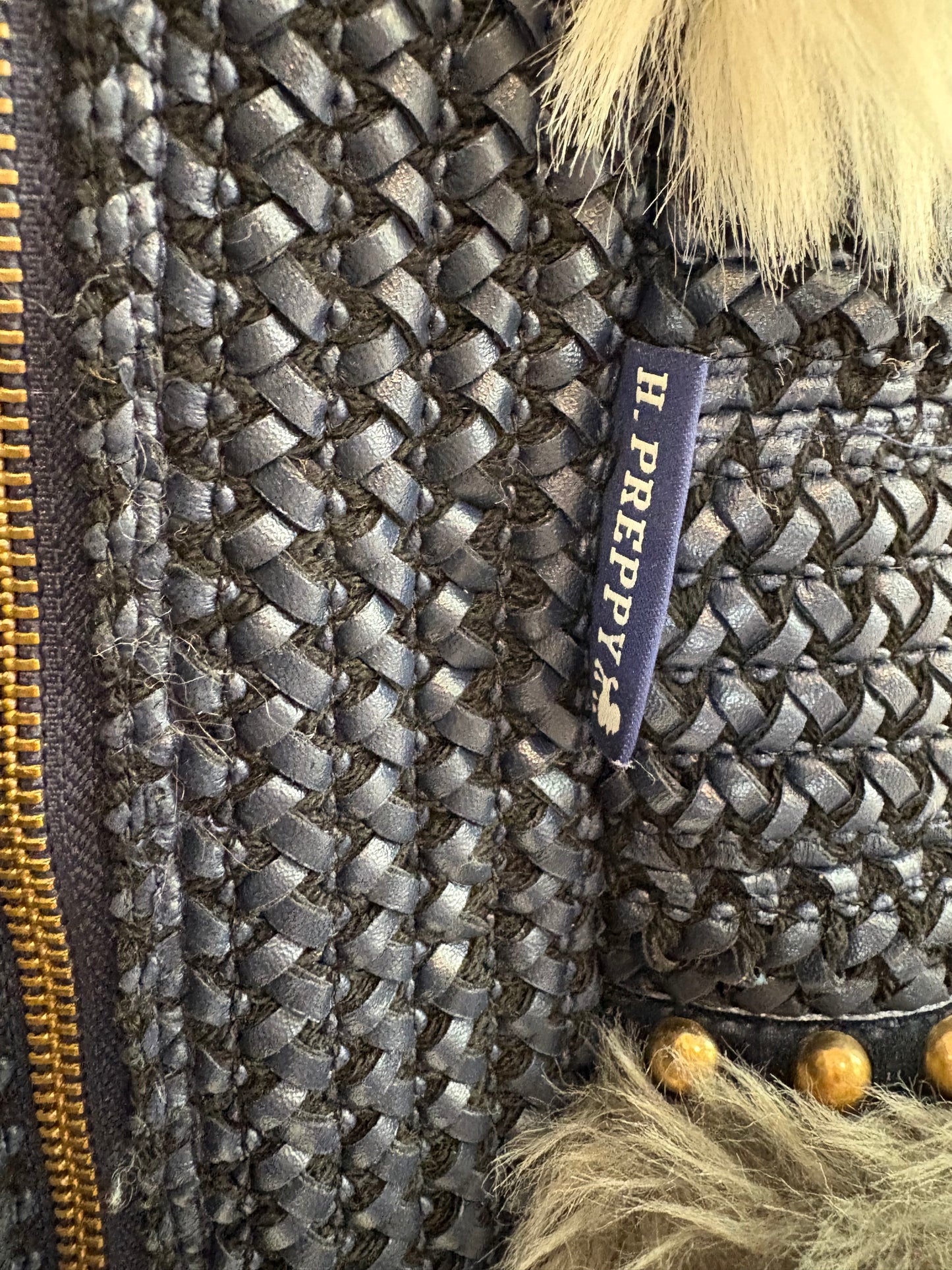 HIGHLY PRETTY. Abrigo pelo detalles T.s