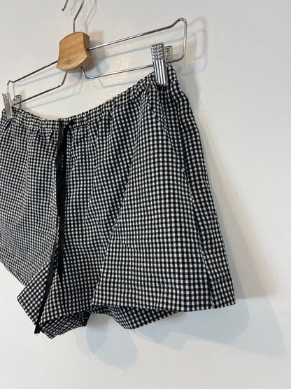 ZARA. Pantalón corto cuadros T.s