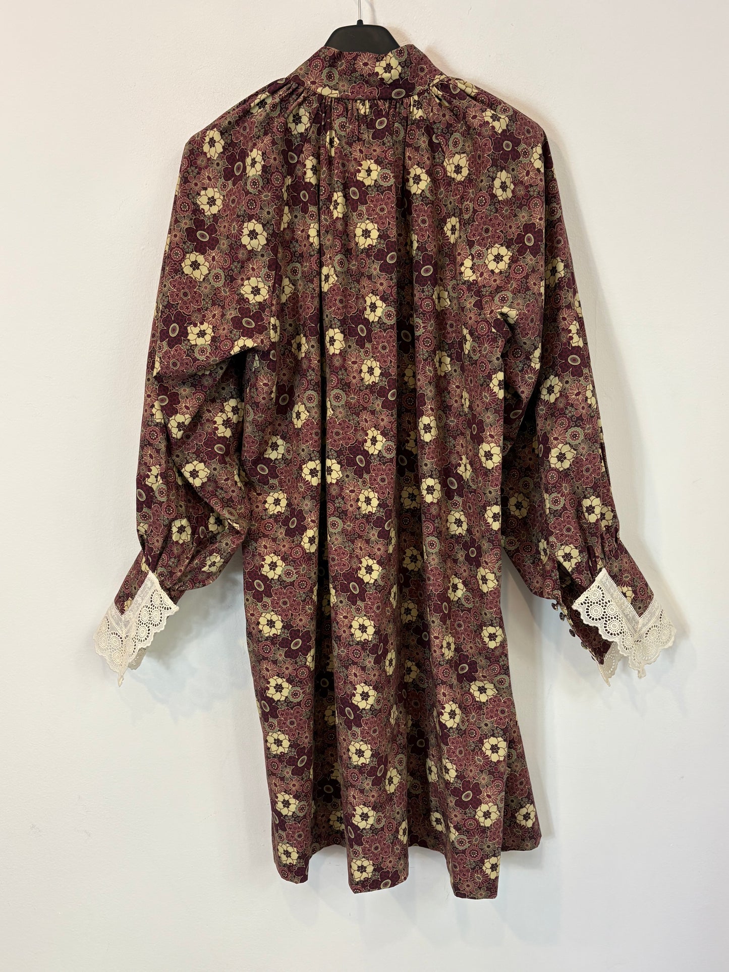 ANDION. Vestido estampado flores detalle puños. TU (S/M)