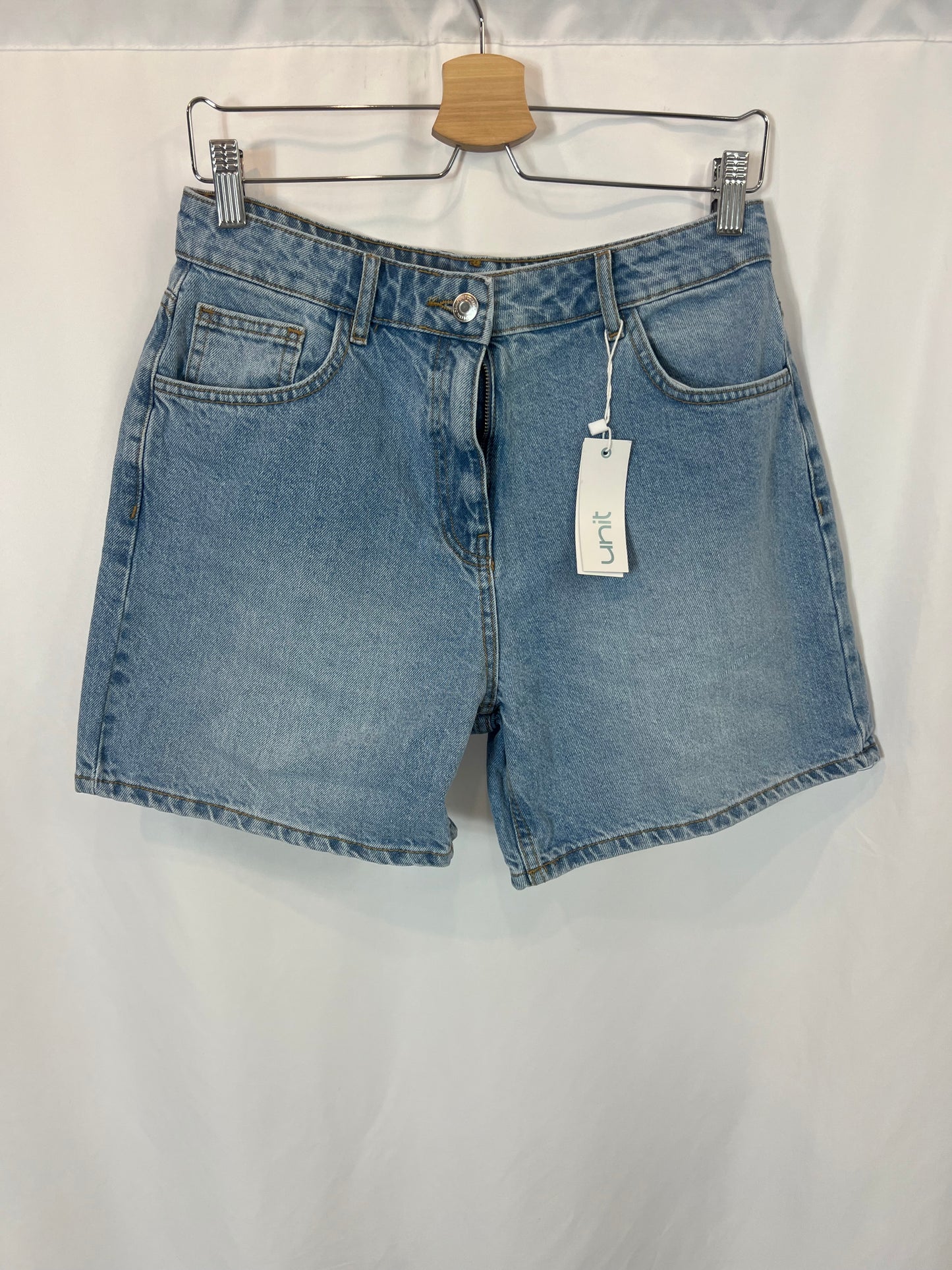 UNIT. Denim shorts. Size 40