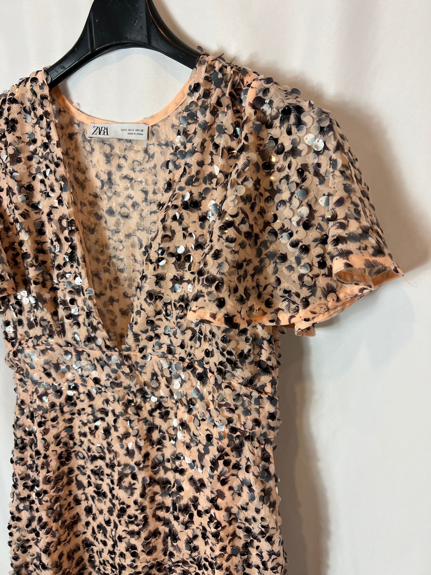 ZARA. Vestido rosa lentejuelas T.s