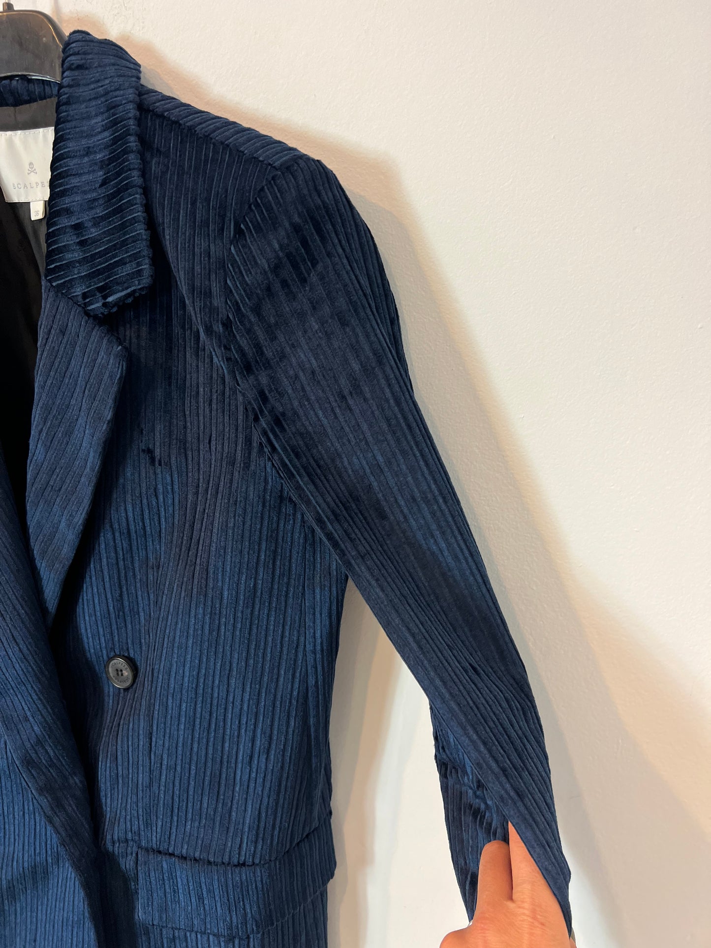 SCALPERS. Blue corduroy blazer. T 36