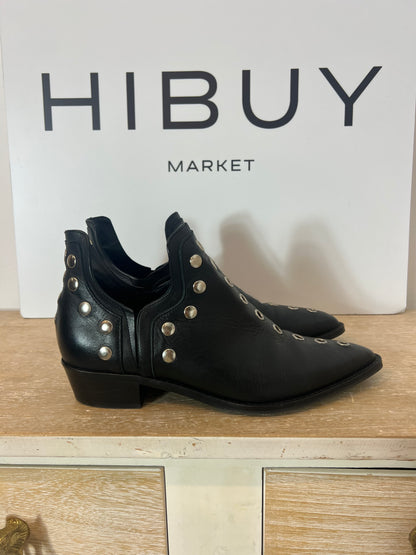 MICUIR. Botines negros tachuelas T.38