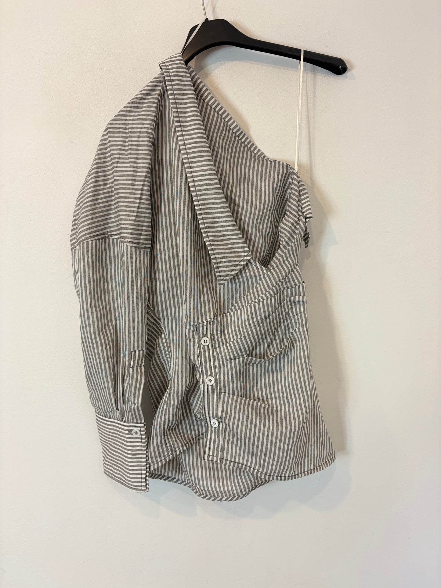 ZARA. Blusa rayas asimétrico T.xs