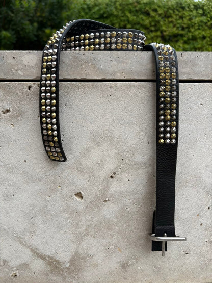 ZADIG & VOLTAIRE. Cinturón piel negro tachuelas