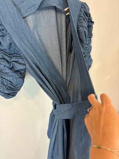 CAMILA ISABEL. Vestido denim ligero cruzado