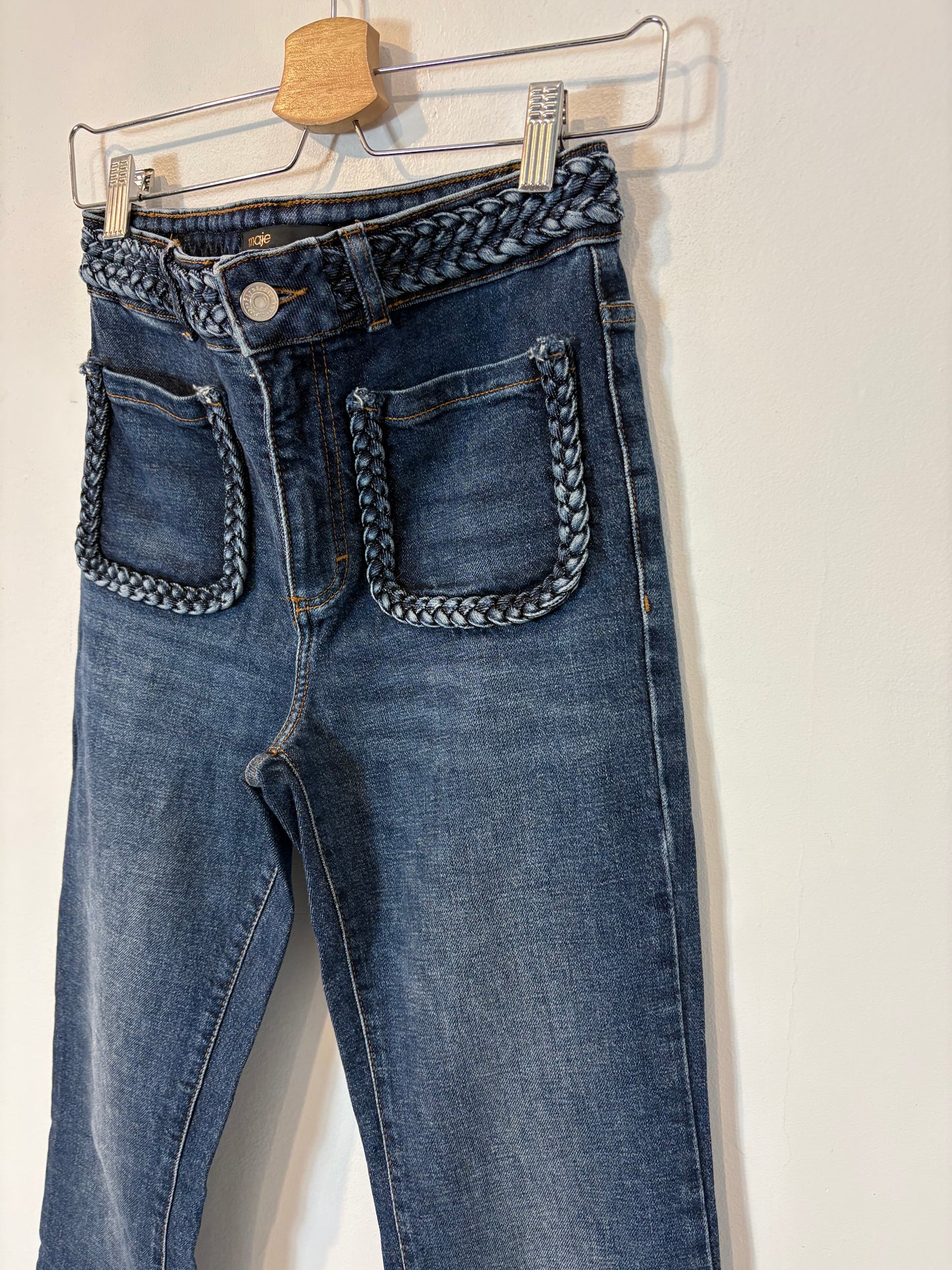 MAJE. Denim bolsillos ligeramente acampanado