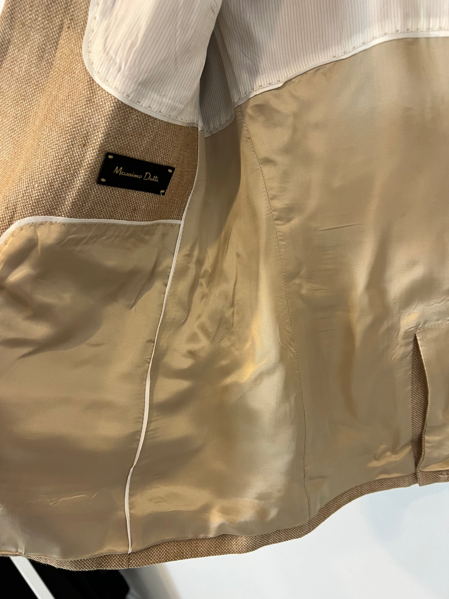 MASSIMO DUTTI. Blazer lino beige jaspeada. T 40