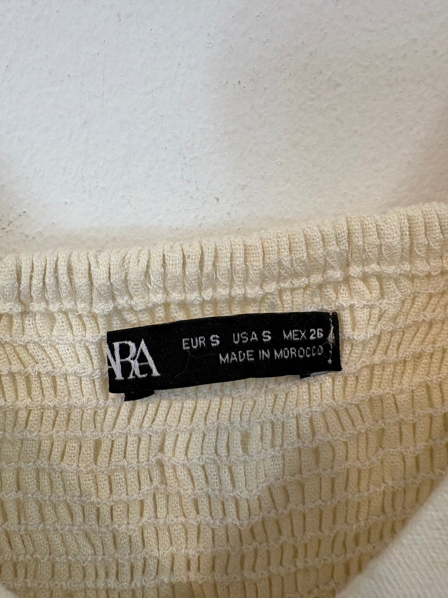 ZARA. Vestido midi color crudo mezcla. T S