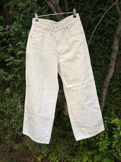 ZARA. Denim color crudo cropped