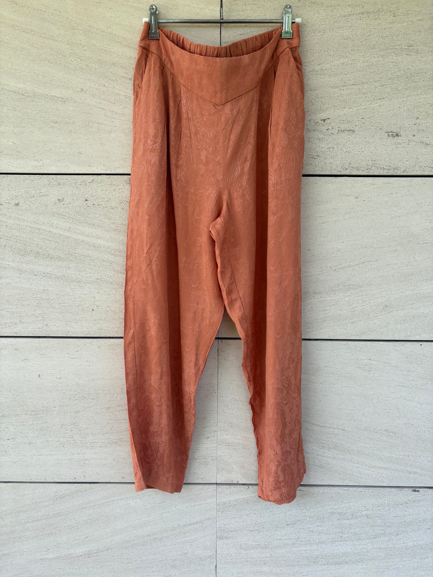 INTROPIA. Total embroidered look Tm