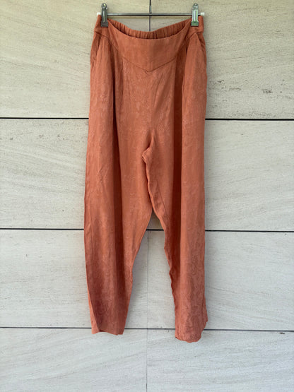 INTROPIA. Total embroidered look Tm